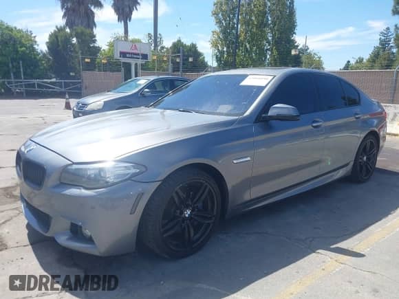 2014 BMW 5 Series 535i с VIN WBA5B1C58ED480766, выставлен на аукционе IAAI как лот 43060040 с пробегом 140 941 миль миль и . История ставок и продаж доступна на DreamBid. Изображение 17.