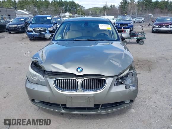 2007 BMW 5 Series с VIN WBANF33547CS41532, выставлен на аукционе IAAI как лот 42047518 с пробегом 217 725 миль миль и . История ставок и продаж доступна на DreamBid. Изображение 13.
