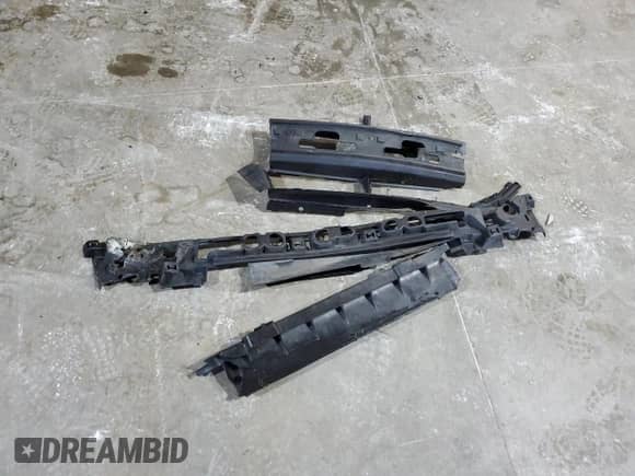 2016 Ford Explorer с VIN 1FM5K8B85GGA23935, выставлен на аукционе Copart как лот 64090265 с пробегом 100 448 миль миль и Списание • Salvage title. История ставок и продаж доступна на DreamBid. Изображение 13.