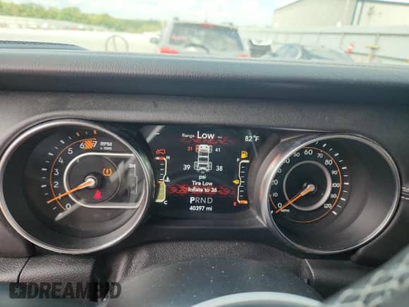 2021 Jeep Wrangler Unlimited Sahara с VIN 1C4HJXEN7MW813125, выставлен на аукционе Copart как лот 80245405 с пробегом 40 397 миль миль и Списание • Salvage title. История ставок и продаж доступна на DreamBid. Изображение 9.