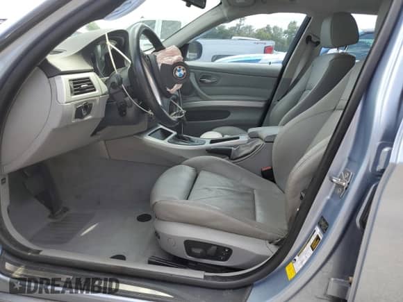 2010 BMW 3 Series 335d с VIN WBAPN7C50AA778016, выставлен на аукционе Copart как лот 52381775 с пробегом 111 604 миль миль и На запчасти • Non repairable. История ставок и продаж доступна на DreamBid. Изображение 7.