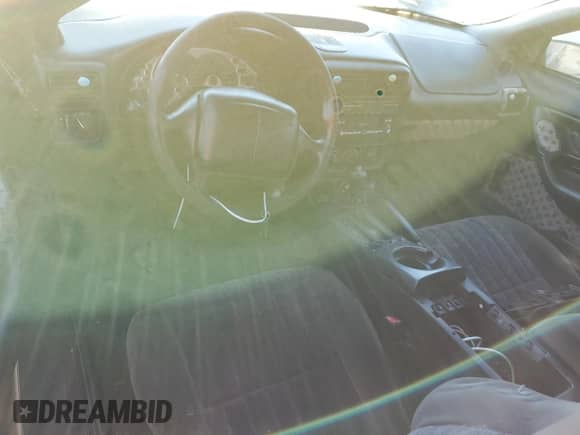 2002 Chevrolet Camaro Z28 z VIN 2G1FP22G222126835, wystawiony jako Copart lot #81982274 z przebiegiem Nie podano mil oraz Czysty tytuł • Clean title. Historia ofert i sprzedaży dostępna na DreamBid. Obrazek 8.