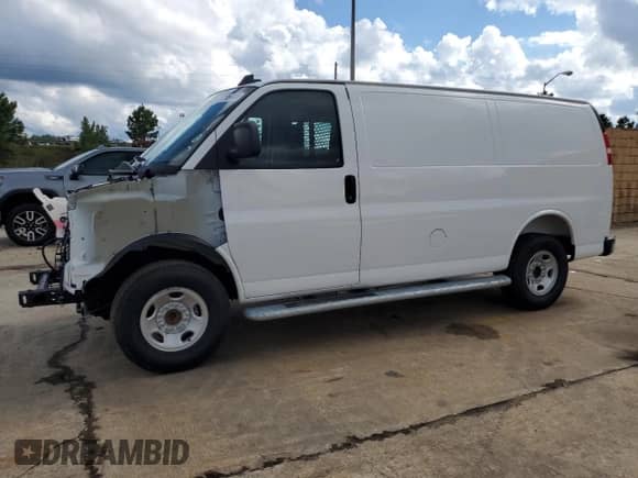 2025 Chevrolet Express Cargo with VIN 1GCWGAFP0S1160635, listed as a Copart auction lot 68687355 with Not provided miles and Clean title. Bid and sale history available at DreamBid. Image 1.