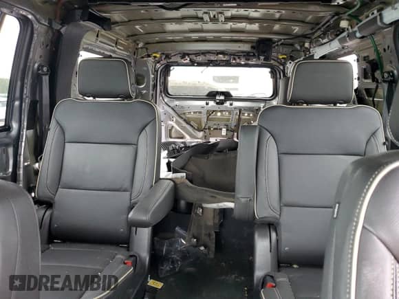 2023 Chevrolet Suburban Premier с VIN 1GNSKFKD4PR184099, выставлен на аукционе Copart как лот 65506385 с пробегом 35 153 миль миль и Списание • Salvage title. История ставок и продаж доступна на DreamBid. Изображение 10.