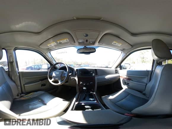 2005 Jeep Grand Cherokee Limited with VIN 1J8HR58N95C576819, listed as a IAAI auction lot 43450317 with 233,065 mi miles and . Bid and sale history available at DreamBid. Image 18.