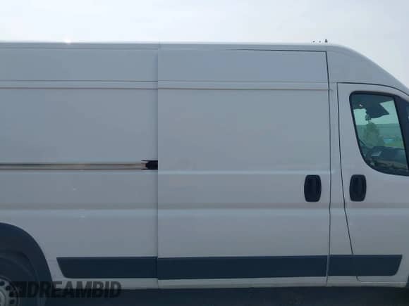 2024 Ram ProMaster Cargo Tradesman с VIN 3C6LRVDG0RE128970, выставлен на аукционе IAAI как лот 42395320 с пробегом 24 205 миль миль и . История ставок и продаж доступна на DreamBid. Изображение 13.