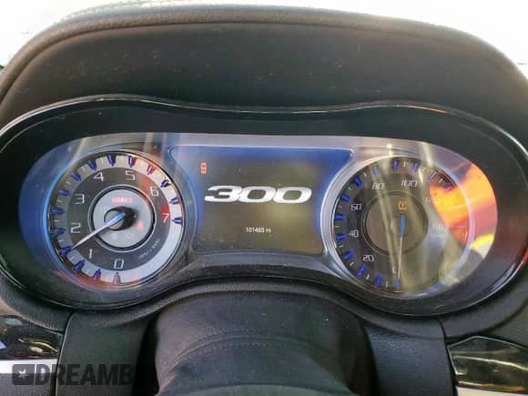 2019 Chrysler 300 S with VIN 2C3CCABG1KH682667, listed as a Copart auction lot 81989955 with 101,465 mi miles and Salvage title. Bid and sale history available at DreamBid. Image 9.