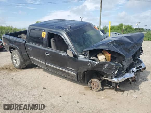 2005 GMC Sierra 1500 SLE z VIN 2GTEK13T551183872, wystawiony jako Copart lot #62696625 z przebiegiem 318 449 mil mil oraz Szkoda całkowita • Salvage title. Historia ofert i sprzedaży dostępna na DreamBid. Obrazek 4.