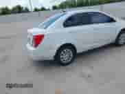 2014 Chevrolet Sonic LS z VIN 1G1JA5SH6E4223041, wystawiony jako IAAI lot #43092778 z przebiegiem 226 312 mil mil oraz . Historia ofert i sprzedaży dostępna na DreamBid. Obrazek 4.