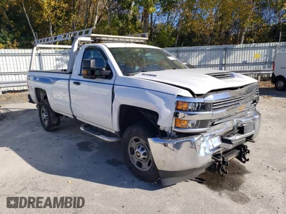 2018 Chevrolet Silverado 2500HD z VIN 1GC0KUEY4JZ278395, wystawiony jako Copart lot #72715914 z przebiegiem 53 987 mil mil oraz Szkoda całkowita • Salvage title. Historia ofert i sprzedaży dostępna na DreamBid. Obrazek 4.