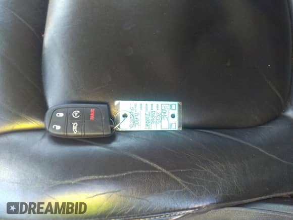 2013 Dodge Journey z VIN 3C49DDFG4DT545688, wystawiony jako IAAI lot #42414380 z przebiegiem 230 586 mil mil oraz . Historia ofert i sprzedaży dostępna na DreamBid. Obrazek 11.