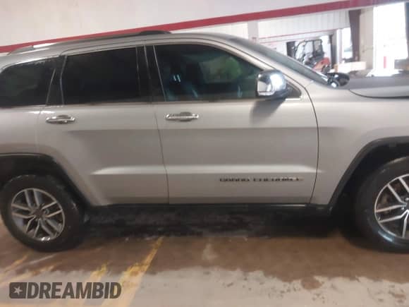 2019 Jeep Grand Cherokee Limited with VIN 1C4RJFBG4KC746132, listed as a IAAI auction lot 42555800 with 156,059 mi miles and . Bid and sale history available at DreamBid. Image 13.