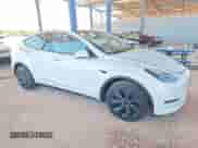 2024 Tesla Model Y с VIN 7SAYGDED6RF151122, выставлен на аукционе Copart как лот 81297445 с пробегом 11 716 миль миль и Списание • Salvage title. История ставок и продаж доступна на DreamBid. Изображение 4.