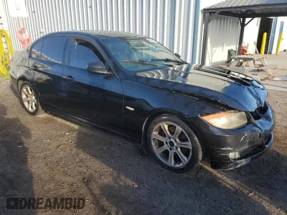 2011 BMW 3 Series 323i с VIN WBAPG7C55BA928455, выставлен на аукционе Copart как лот 69808995 с пробегом 289 126 миль миль и Списание • Salvage title. История ставок и продаж доступна на DreamBid. Изображение 4.