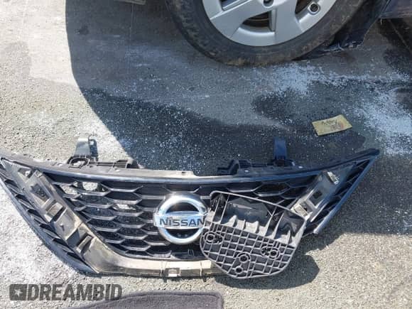 2017 Nissan Sentra SR with VIN 3N1AB7AP1HY224384, listed as a IAAI auction lot 43244197 with 87,090 mi miles and . Bid and sale history available at DreamBid. Image 12.