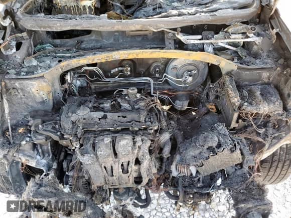 2014 Hyundai Santa Fe с VIN 5XYZUDLB8EG143232, выставлен на аукционе Copart как лот 80830075 с пробегом Не указан миль и На запчасти • Non repairable. История ставок и продаж доступна на DreamBid. Изображение 12.