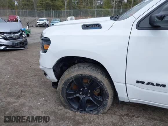 2024 Ram 1500 Big Horn z VIN 1C6SRFFT1RN124465, wystawiony jako IAAI lot #41839097 z przebiegiem 24 106 mil mil oraz . Historia ofert i sprzedaży dostępna na DreamBid. Obrazek 12.