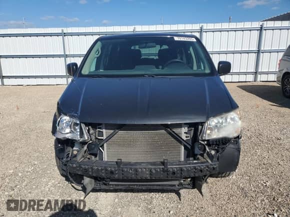 2012 Dodge Grand Caravan SE z VIN 2C4RDGBG0CR226158, wystawiony jako Copart lot #70143205 z przebiegiem 108 505 mil mil oraz Szkoda całkowita • Salvage title. Historia ofert i sprzedaży dostępna na DreamBid. Obrazek 5.