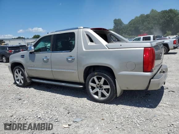 2008 Cadillac Escalade EXT with VIN 3GYFK62888G133696, listed as a Copart auction lot 64987035 with 163,620 mi miles and Salvage title. Bid and sale history available at DreamBid. Image 2.