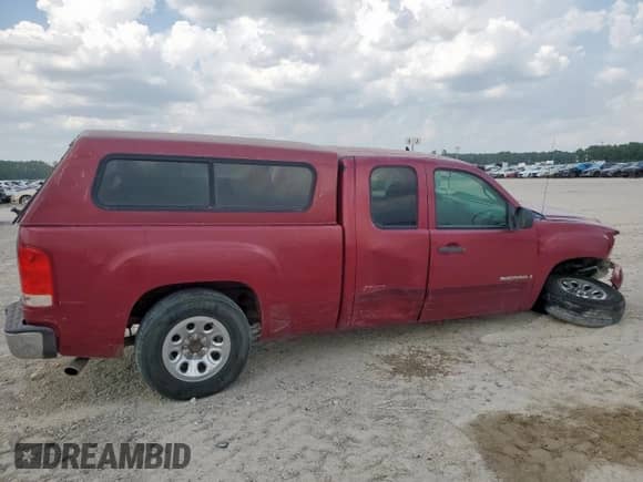 2007 GMC Sierra 1500 SLE1 with VIN 2GTEC19C371598566, listed as a Copart auction lot 69063365 with 330,176 mi miles and Salvage title. Bid and sale history available at DreamBid. Image 3.