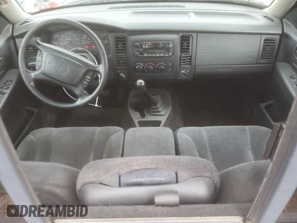 2002 Dodge Dakota with VIN 1B7GG36N22S595648, listed as a Copart auction lot 58632315 with 233,248 mi miles and Clean title. Bid and sale history available at DreamBid. Image 8.