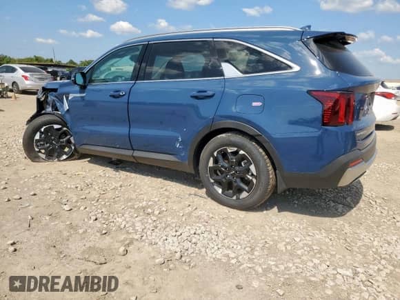 2025 Kia Sorento S с VIN 5XYRL4JC1SG331553, выставлен на аукционе Copart как лот 80279015 с пробегом 444 миль миль и Списание • Salvage title. История ставок и продаж доступна на DreamBid. Изображение 2.