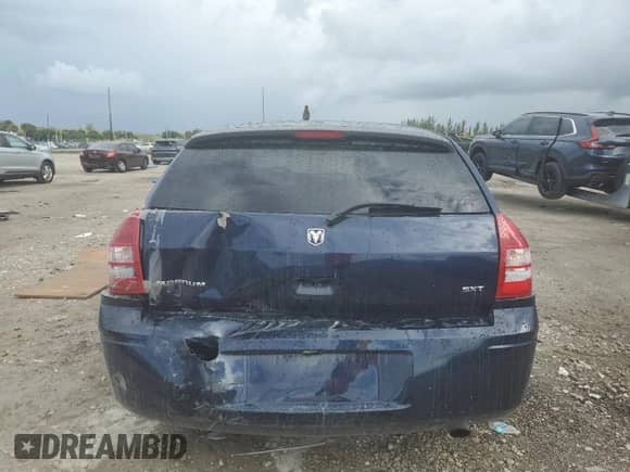 2005 Dodge Magnum SE with VIN 2D4FV48V45H555512, listed as a Copart auction lot 72642264 with 88,271 mi miles and Salvage title. Bid and sale history available at DreamBid. Image 6.