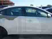 2017 Hyundai Elantra SE z VIN 5NPD84LF8HH171224, wystawiony jako IAAI lot #43399892 z przebiegiem 430 107 mil mil oraz . Historia ofert i sprzedaży dostępna na DreamBid. Obrazek 13.