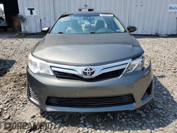 2014 Toyota Camry LE with VIN 4T1BF1FK8EU861086, listed as a Copart auction lot 66858615 with 116,615 mi miles and Salvage title. Bid and sale history available at DreamBid. Image 5.
