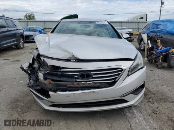 2017 Hyundai Sonata SE with VIN 5NPE24AF0HH569133, listed as a Copart auction lot 82332715 with 136,066 mi miles and Clean title. Bid and sale history available at DreamBid. Image 5.