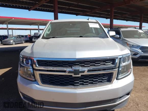 2016 Chevrolet Suburban LT z VIN 1GNSCHKC1GR471688, wystawiony jako IAAI lot #43326278 z przebiegiem 110 250 mil mil oraz . Historia ofert i sprzedaży dostępna na DreamBid. Obrazek 13.