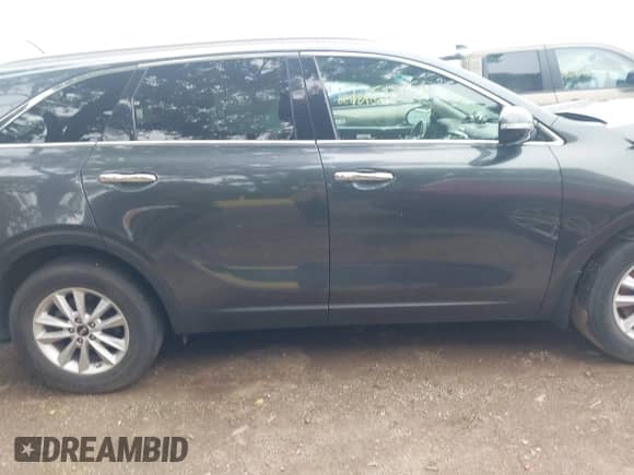 2020 Kia Sorento LX с VIN 5XYPG4A31LG660735, выставлен на аукционе IAAI как лот 42513638 с пробегом 922 791 миль миль и . История ставок и продаж доступна на DreamBid. Изображение 14.