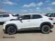 2021 Chevrolet TrailBlazer LT с VIN KL79MPSL1MB113152, выставлен на аукционе IAAI как лот 42559323 с пробегом 63 889 миль миль и . История ставок и продаж доступна на DreamBid. Изображение 14.