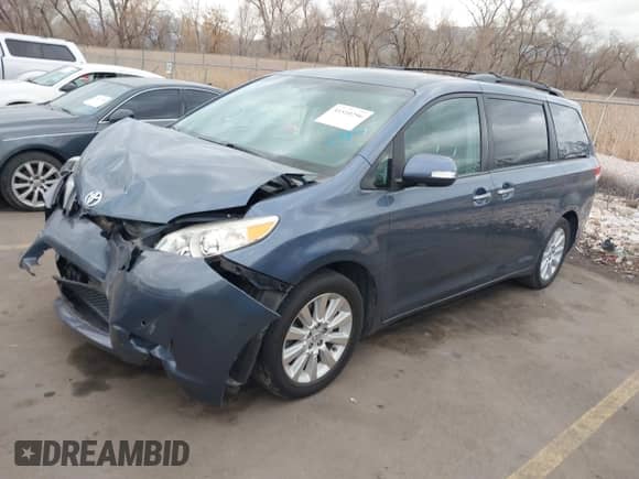 2013 Toyota Sienna XLE с VIN 5TDDK3DC1DS062849, выставлен на аукционе IAAI как лот 41510296 с пробегом 100 178 миль миль и . История ставок и продаж доступна на DreamBid. Изображение 2.