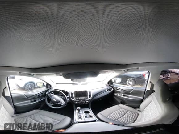 2018 Chevrolet Equinox LT с VIN 2GNAXJEV0J6352926, выставлен на аукционе IAAI как лот 43259696 с пробегом 70 395 миль миль и . История ставок и продаж доступна на DreamBid. Изображение 19.