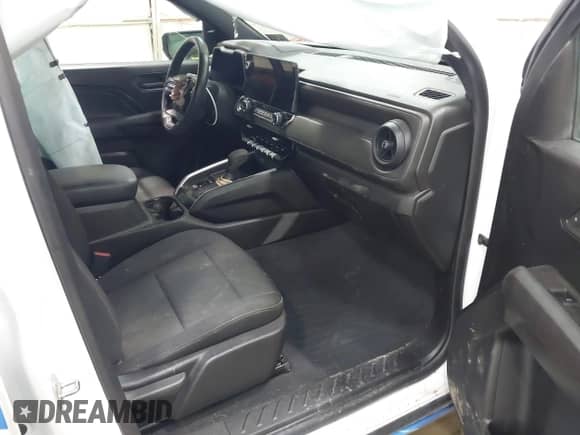 2023 Chevrolet Colorado 2WD Work Truck с VIN 1GCPSBEK3P1230828, выставлен на аукционе IAAI как лот 42211557 с пробегом 35 153 миль миль и . История ставок и продаж доступна на DreamBid. Изображение 5.