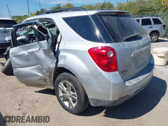 2011 Chevrolet Equinox 1LT z VIN 2CNFLEEC3B6381009, wystawiony jako IAAI lot #43225757 z przebiegiem Nie podano mil oraz . Historia ofert i sprzedaży dostępna na DreamBid. Obrazek 3.