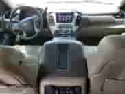 2015 Chevrolet Tahoe LTZ с VIN 1GNSKCKC9FR111797, выставлен на аукционе Copart как лот 67271155 с пробегом 183 695 миль миль и Списание • Salvage title. История ставок и продаж доступна на DreamBid. Изображение 8.