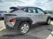 2024 Hyundai Kona SE с VIN KM8HA3AB6RU040862, выставлен на аукционе Copart как лот 85362005 с пробегом 6 498 миль миль и Списание • Salvage title. История ставок и продаж доступна на DreamBid. Изображение 3.