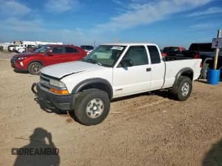 2000 Chevrolet S-10 LS ZR2 с VIN 1GCCT19W6Y8159099, выставлен на аукционе Copart как лот 71718855 с пробегом Не указан миль и Списание • Salvage title. История ставок и продаж доступна на DreamBid. Изображение 1.