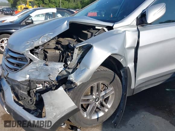 2017 Hyundai Santa Fe 2.4L with VIN 5XYZUDLB6HG491163, listed as a IAAI auction lot 42729584 with 91,606 mi miles and . Bid and sale history available at DreamBid. Image 17.