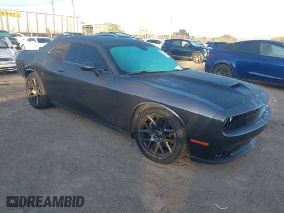 2017 Dodge Challenger R/T с VIN 2C3CDZBT2HH639831, выставлен на аукционе IAAI как лот 43357458 с пробегом 51 038 миль миль и . История ставок и продаж доступна на DreamBid. Изображение 1.