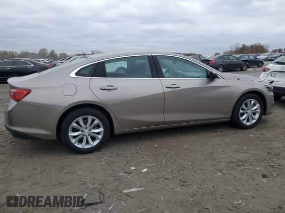 2024 Chevrolet Malibu LT z VIN 1G1ZD5ST4RF184376, wystawiony jako Copart lot #90301675 z przebiegiem 37 388 mil mil oraz Czysty tytuł • Clean title. Historia ofert i sprzedaży dostępna na DreamBid. Obrazek 3.