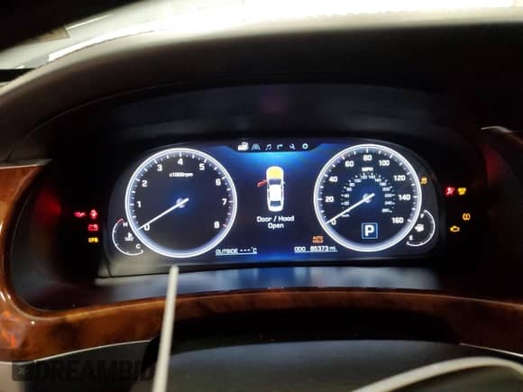 2014 Hyundai Equus Ultimate with VIN KMHGH4JH9EU085175, listed as a Copart auction lot 42917045 with 85,373 mi miles and Clean title. Bid and sale history available at DreamBid. Image 9.