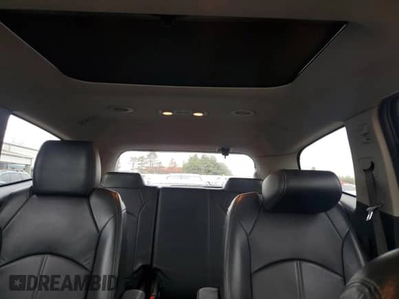 2017 Chevrolet Traverse LT с VIN 1GNKVHKD5HJ181134, выставлен на аукционе Copart как лот 83087784 с пробегом 98 133 миль миль и Списание • Salvage title. История ставок и продаж доступна на DreamBid. Изображение 10.