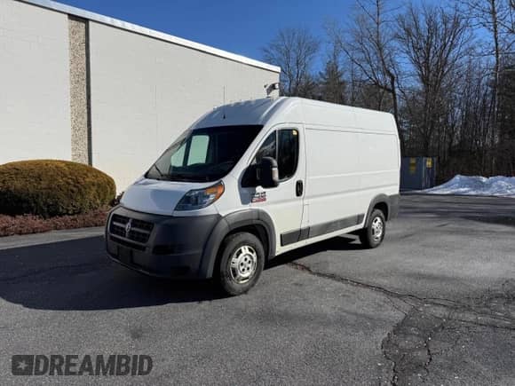 2014 Ram ProMaster z VIN 3C6TRVCD0EE130171, wystawiony jako Copart lot #58614465 z przebiegiem 160 154 mil mil oraz Czysty tytuł • Clean title. Historia ofert i sprzedaży dostępna na DreamBid. Obrazek 2.