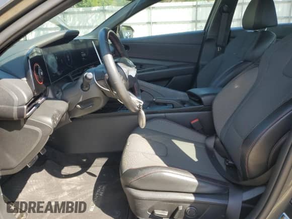 2024 Hyundai Elantra N Line z VIN KMHLR4DF3RU766413, wystawiony jako Copart lot #71558655 z przebiegiem 9 849 mil mil oraz Szkoda całkowita • Salvage title. Historia ofert i sprzedaży dostępna na DreamBid. Obrazek 7.