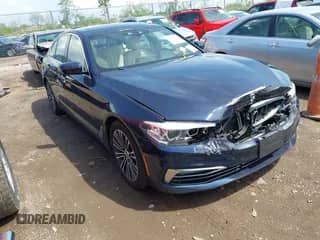 2017 BMW 5 Series 530i xDrive с VIN WBAJA7C35HWA70103, выставлен на аукционе IAAI как лот 42154954 с пробегом 123 084 миль миль и . История ставок и продаж доступна на DreamBid. Изображение 1.