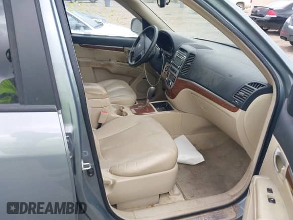 2009 Hyundai Santa Fe SE с VIN 5NMSH73EX9H288012, выставлен на аукционе IAAI как лот 43053375 с пробегом 111 387 миль миль и . История ставок и продаж доступна на DreamBid. Изображение 5.