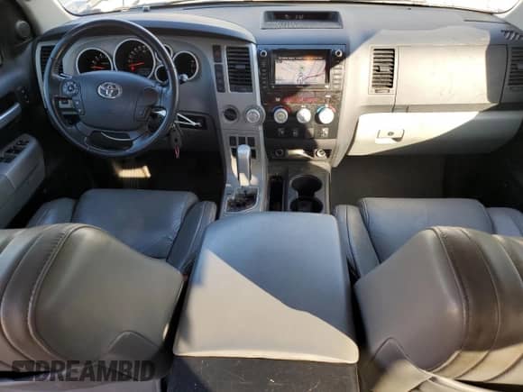 2008 Toyota Tundra Limited с VIN 5TFDV58118X034612, выставлен на аукционе Copart как лот 85709935 с пробегом 192 765 миль миль и Списание • Salvage title. История ставок и продаж доступна на DreamBid. Изображение 8.